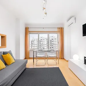  Apartamento Lisboa, Cidade, Elegant With Air Cond, Free Wifi And Near Metro, By Ig Portugal